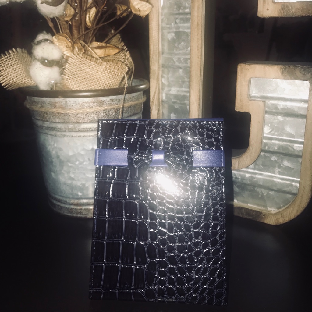Senegence And Accessories